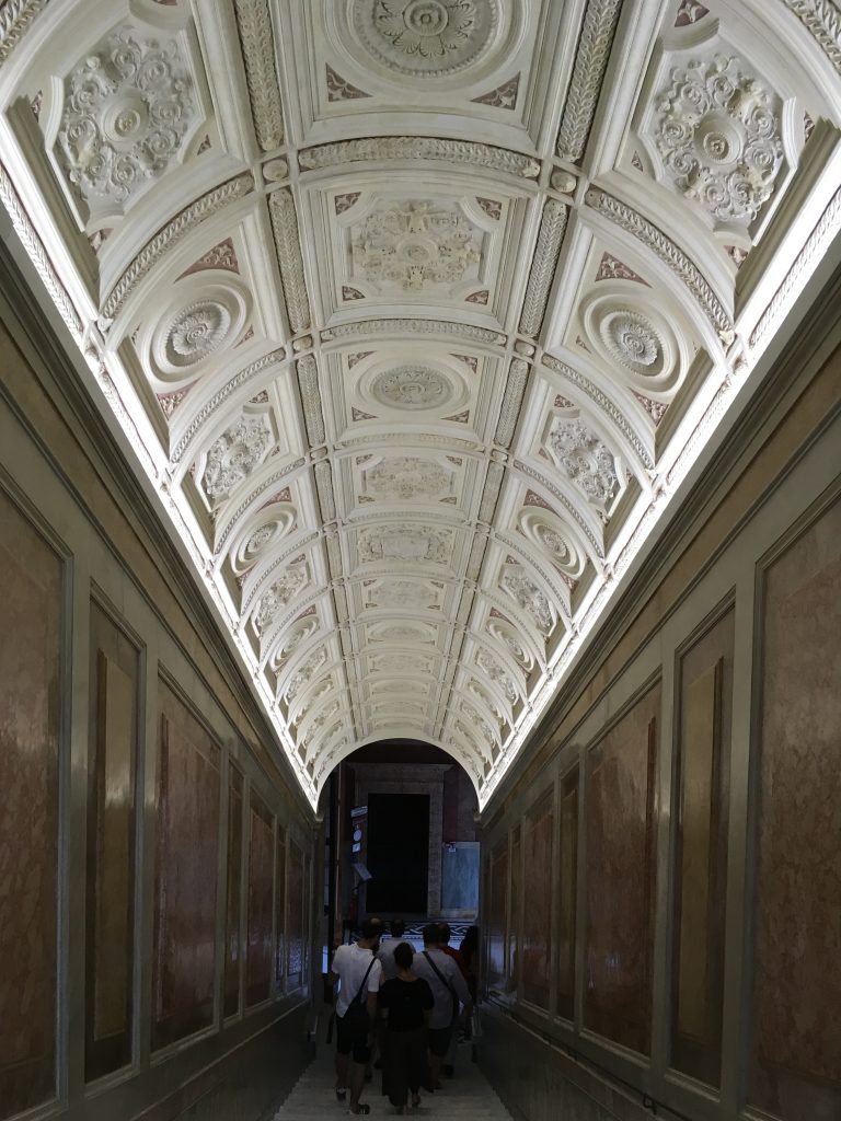 corridoio Villa Farnesina